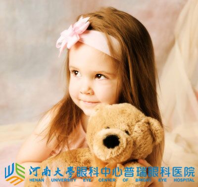 家長(zhǎng)朋友們，孩子斜弱視年齡越大越難治!